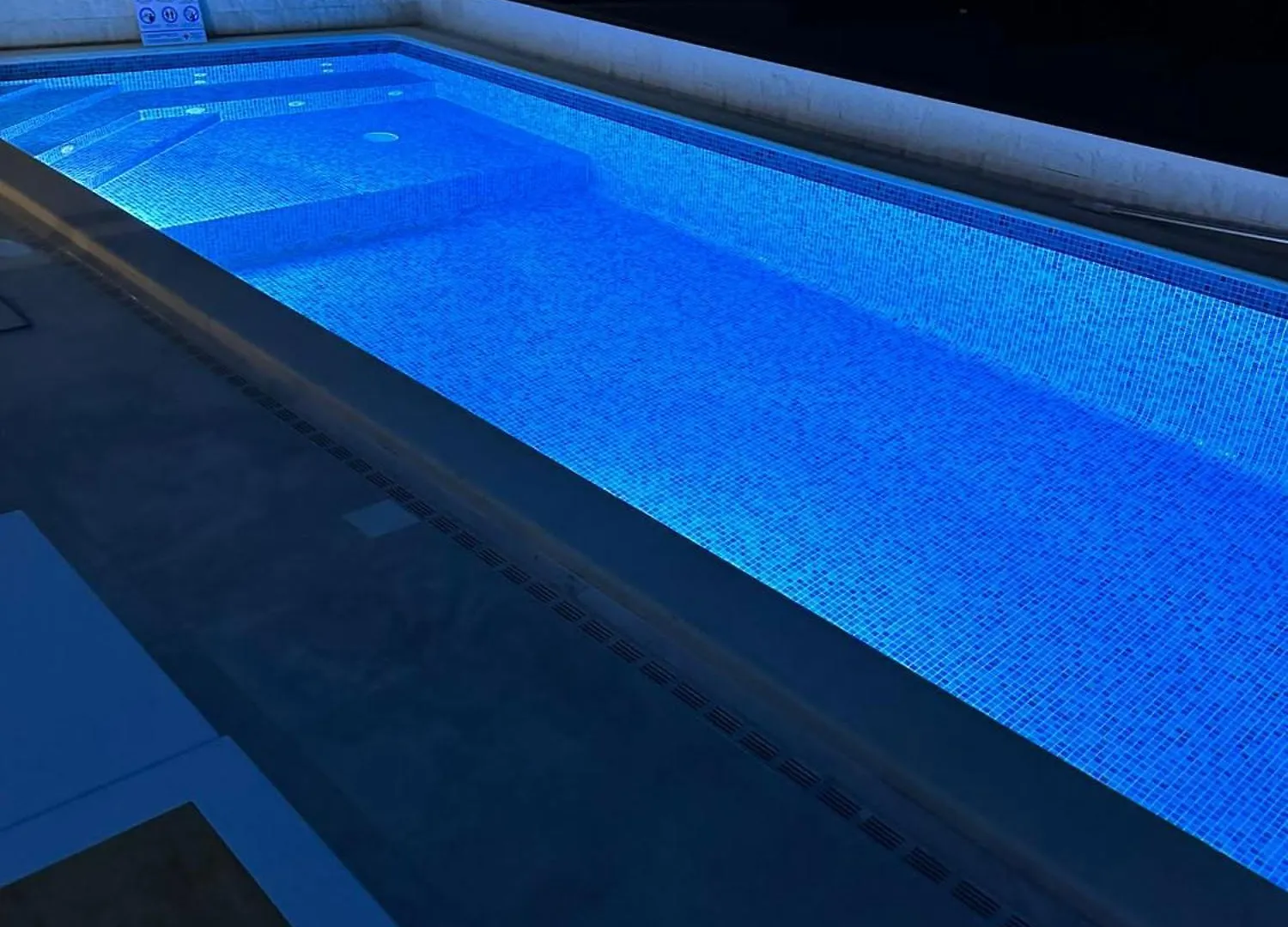 Villa Palavra - Apartments With Amazing Views And Shared Heated Pool Trogir